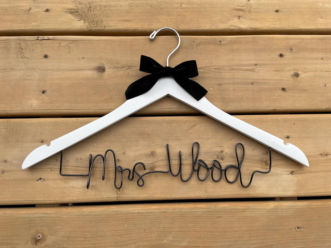 Personalized wedding dress Hanger for Brides, Bridesmaid